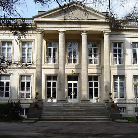 Hostellerie De La Quenoeuille Маркиз Экстерьер фото