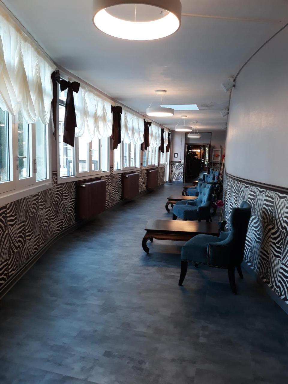 Hostellerie De La Quenoeuille Маркиз Экстерьер фото