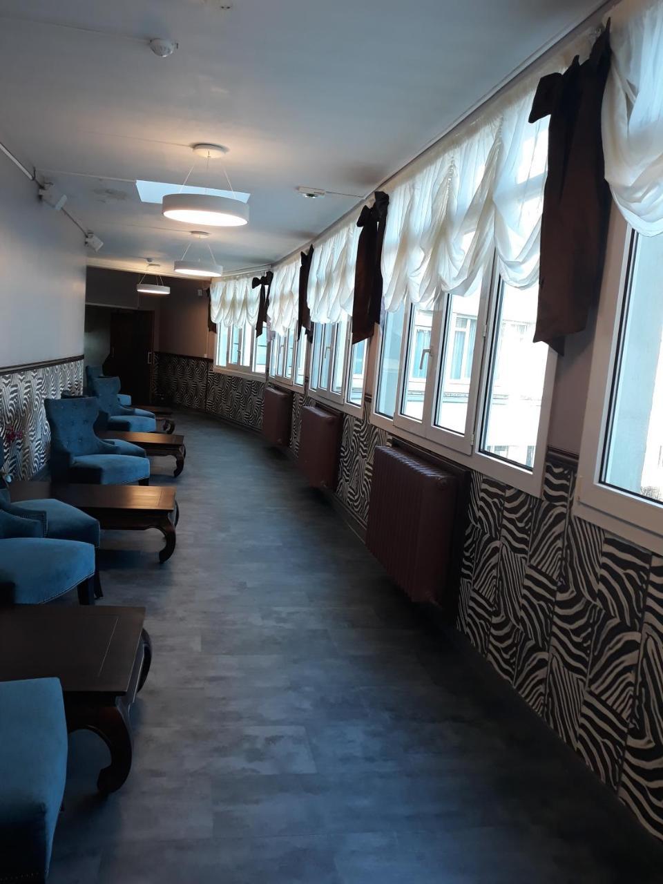 Hostellerie De La Quenoeuille Маркиз Экстерьер фото